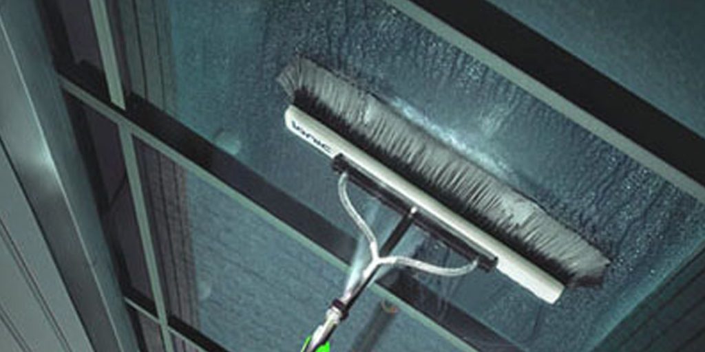 Waterfed Pole System